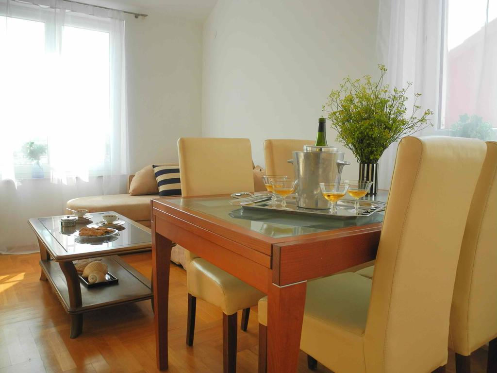 Apartments Antonela Jezera Eksteriør bilde